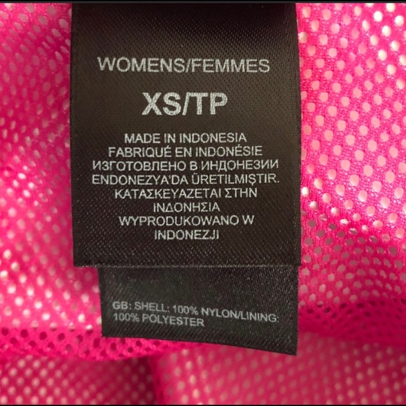 North Face windbreaker with hood rain jacket XS - Picture 4 of 4